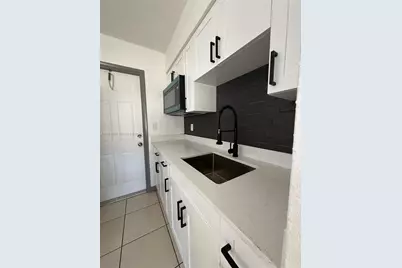 2216 Fillmore St #6, Hollywood, FL 33020 - Photo 3