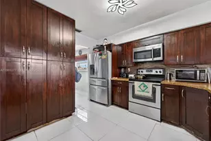 20211 NW 4th Ave, Miami Gardens, FL 33169 - Photo 21