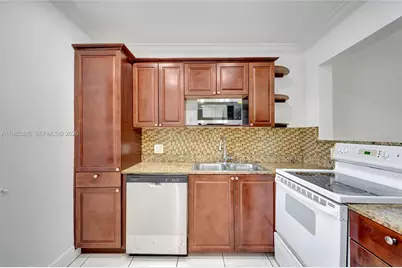 126 S Cypress Rd #729, Pompano Beach, FL 33060 - Photo 13