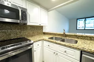 540 Brickell Key Dr, Miami, FL 33131 - Photo 5