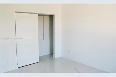 2640 NW 3rd St, Pompano Beach, FL 33069 - Photo 9