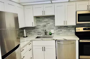 2601 S Course Dr, Pompano Beach, FL 33069 - Photo 5