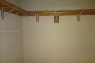 600 NE 36th St, Miami, FL 33137 - Photo 13