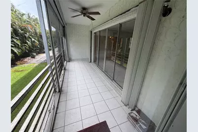 1000 NE 14th Ave #201, Hallandale Beach, FL 33009 - Photo 11