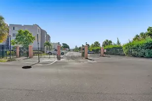 2811 Somerset Dr, Lauderdale Lakes, FL 33311 - Photo 51