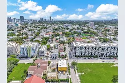 119 SW 7th Ave, Miami, FL 33130 - Photo 3