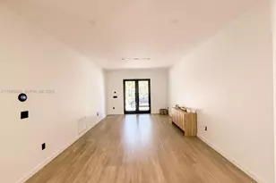 6200 SW 57th Dr, South Miami, FL 33143 - Photo 3