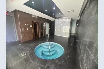 55 SE 6th St #1407, Miami, FL 33131 - Photo 17