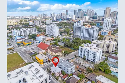 676 SW 1st St, Miami, FL 33130 - Photo 3