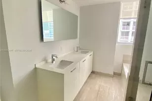 1300 Brickell Bay Dr, Miami, FL 33131 - Photo 5