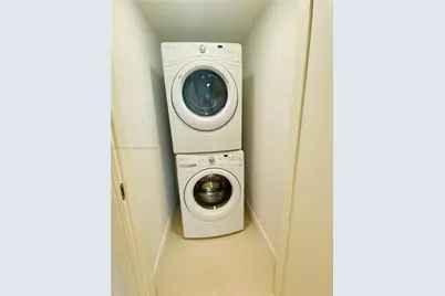 1300 Brickell Bay Dr #1903, Miami, FL 33131 - Photo 11