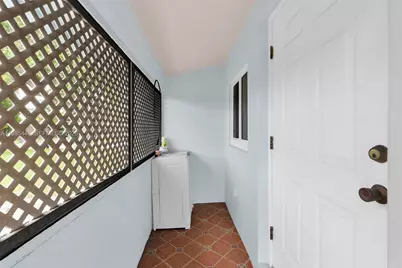 211 SE 1st Ter, Dania Beach, FL 33004 - Photo 21