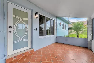 211 SE 1st Ter, Dania Beach, FL 33004 - Photo 17