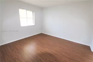 22831 SW 88th Pl, Cutler Bay, FL 33190 - Photo 7