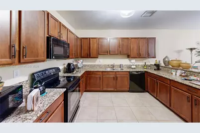 3090 SE 7th Ct, Homestead, FL 33033 - Photo 21