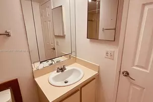 9831 Nob Hill Ct, Sunrise, FL 33351 - Photo 21