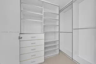 92 SW 3rd St, Miami, FL 33130 - Photo 17