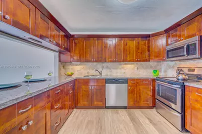 1960 Bayberry Dr #1960, Pembroke Pines, FL 33024 - Photo 7