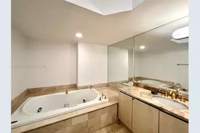 445 Grand Bay Dr #310, Key Biscayne, FL 33149 - Photo 11
