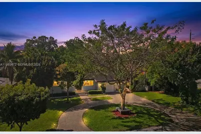 1110 NE 100th St, Miami Shores, FL 33138 - Photo 3