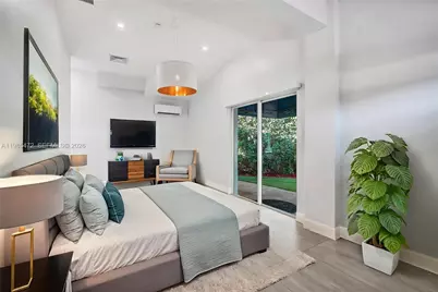 1110 NE 100th St, Miami Shores, FL 33138 - Photo 11