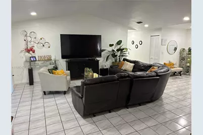 1660 N Audubon Dr #1660, Homestead, FL 33035 - Photo 3