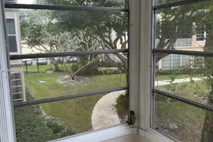 5103 NW 35th St, Lauderdale Lakes, FL 33319 - Photo 15