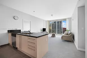 79 SW 12th St, Miami, FL 33130 - Photo 5