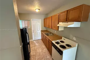 1751 NW 29th St, Miami, FL 33142 - Photo 5