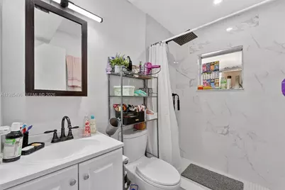 440 E 37th St, Hialeah, FL 33013 - Photo 17