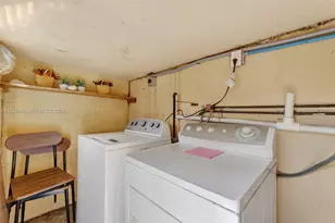 440 E 37th St, Hialeah, FL 33013 - Photo 13