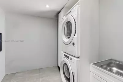 1111 Crandon Blvd #A405, Key Biscayne, FL 33149 - Photo 7