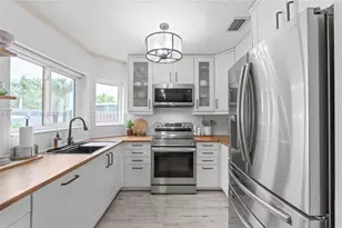 2590 N Rampart Way N, Cooper City, FL 33026 - Photo 13