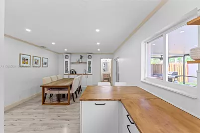 2590 N Rampart Way N, Cooper City, FL 33026 - Photo 9