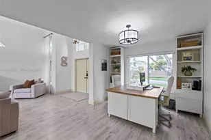 2590 N Rampart Way N, Cooper City, FL 33026 - Photo 5