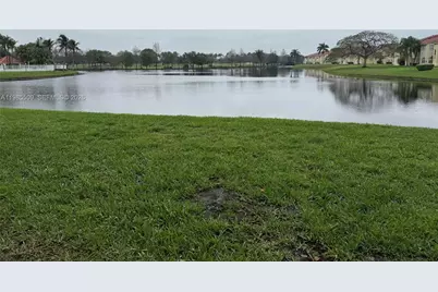 731 Vista Isles Dr #1527, Sunrise, FL 33325 - Photo 7