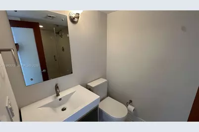 2333 NE Brickell Ave #1009, Miami, FL 33129 - Photo 9