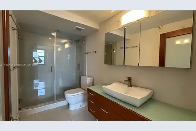 2333 NE Brickell Ave #1009, Miami, FL 33129 - Photo 21