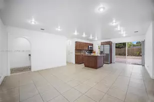 6450 McKinley St, Hollywood, FL 33024 - Photo 5