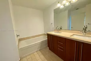 79 SW 12th St, Miami, FL 33130 - Photo 11