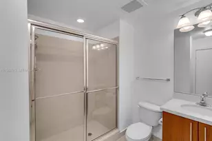 79 SW 12th St, Miami, FL 33130 - Photo 19