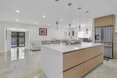 8818 SW 16th St, Miami, FL 33165 - Photo 5