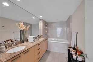 1800 S Ocean Dr, Hallandale Beach, FL 33009 - Photo 23