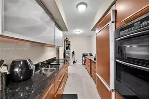 1800 S Ocean Dr, Hallandale Beach, FL 33009 - Photo 23