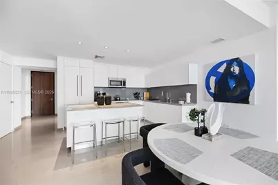 88 SW 7th St #1010, Miami, FL 33130 - Photo 13