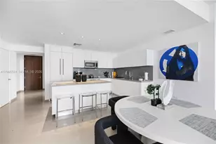 88 SW 7th St, Miami, FL 33130 - Photo 13