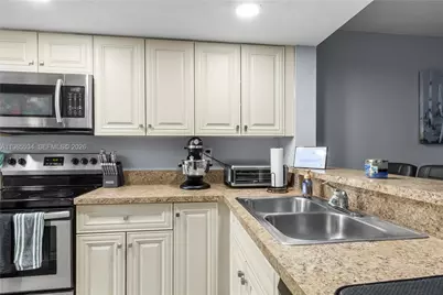 2810 SW 87th Ave #918, Davie, FL 33328 - Photo 3