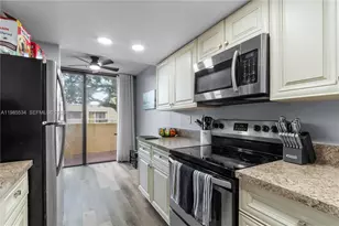 2810 SW 87th Ave, Davie, FL 33328 - Photo 3