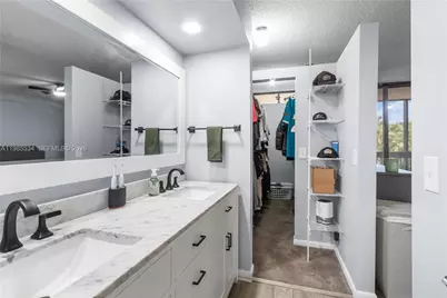 2810 SW 87th Ave #918, Davie, FL 33328 - Photo 11