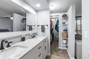 2810 SW 87th Ave, Davie, FL 33328 - Photo 11